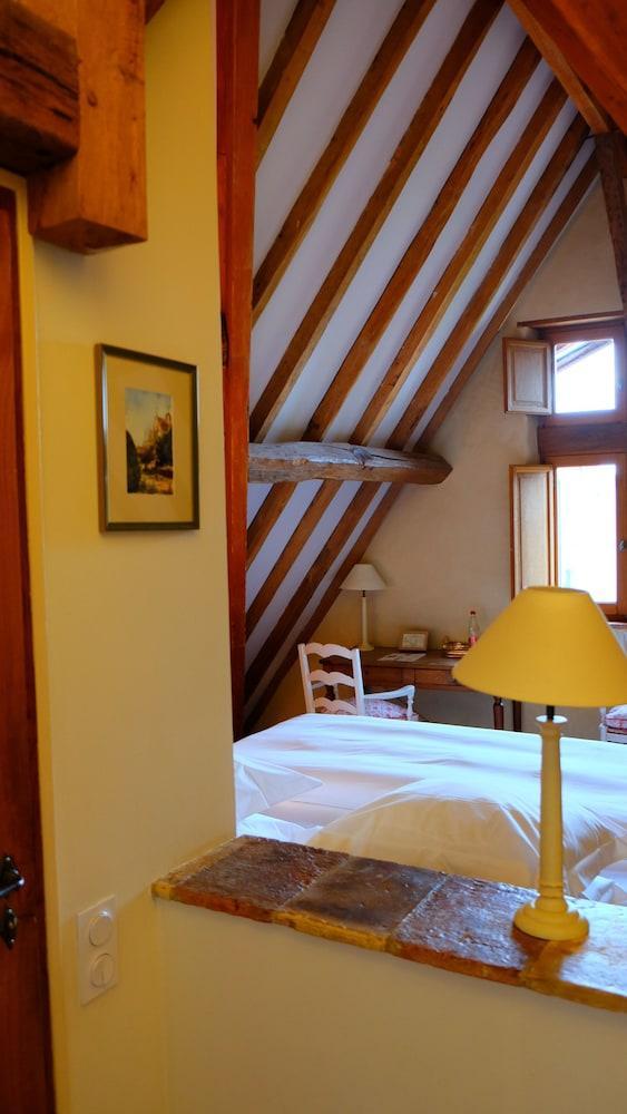 Le Champ Des Oiseaux & Hotel 4*