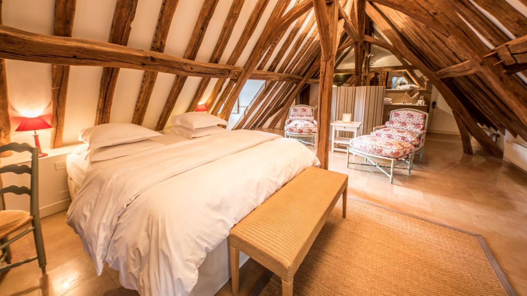 Le Champ Des Oiseaux & Hotel 4*